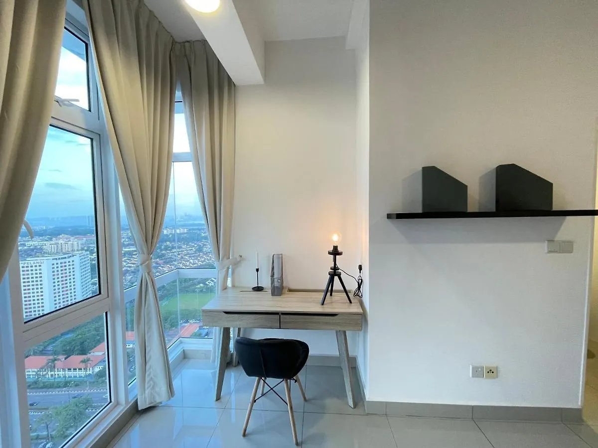 Twin Galaxy Residences 1+1 Homestay @ Johor Bahru 0*,  Malezja